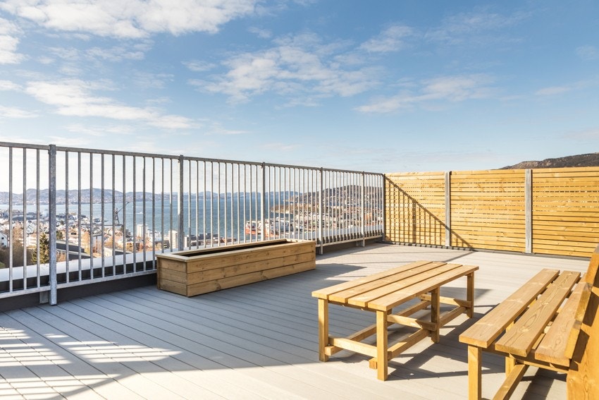 I forbindelse med rehabiliteringen ble det laget flere takterrasser i bygget. Galleribilde