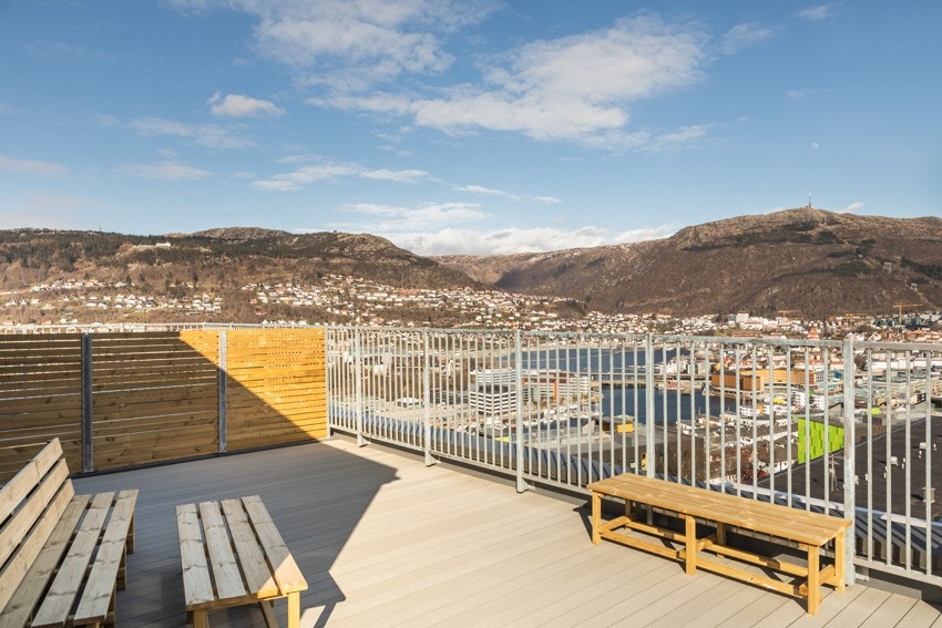 Takterrassene er plassert på forskjellige steder, slik at man kan nyte solen både morgen, ettermiddag og kveld. Galleribilde