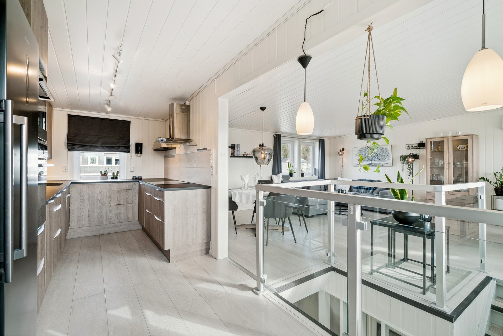 Kjøkkeninnredningen er fra 2019. Galleribilde