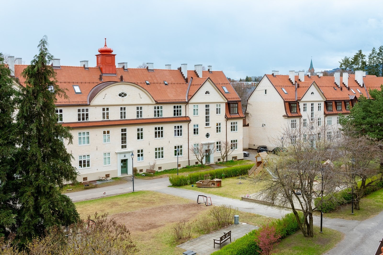 Mange flytter til Lindern Hageby nettopp pga disse bakhagene Galleribilde