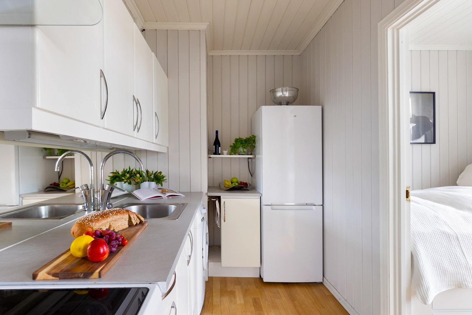 Alle hvitevarer på kjøkken medfølger handelen Galleribilde