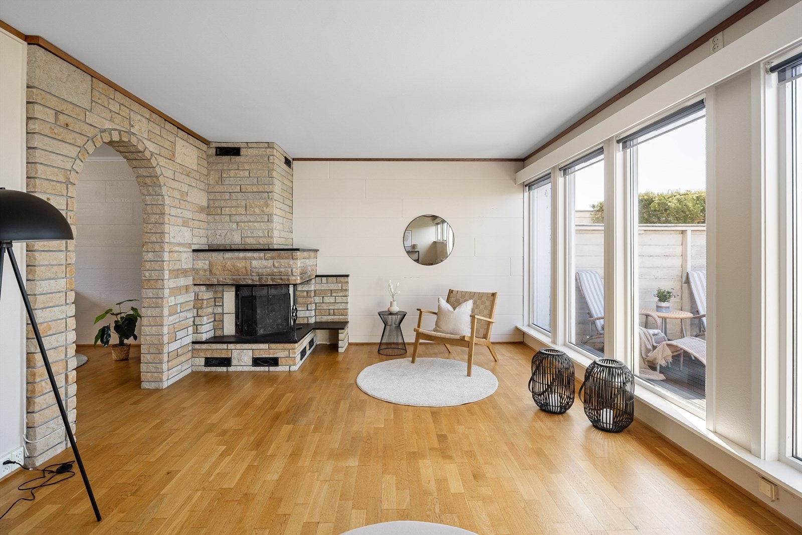 Fra stuen er det utgang til en flott terrasse på 18 m². Galleribilde