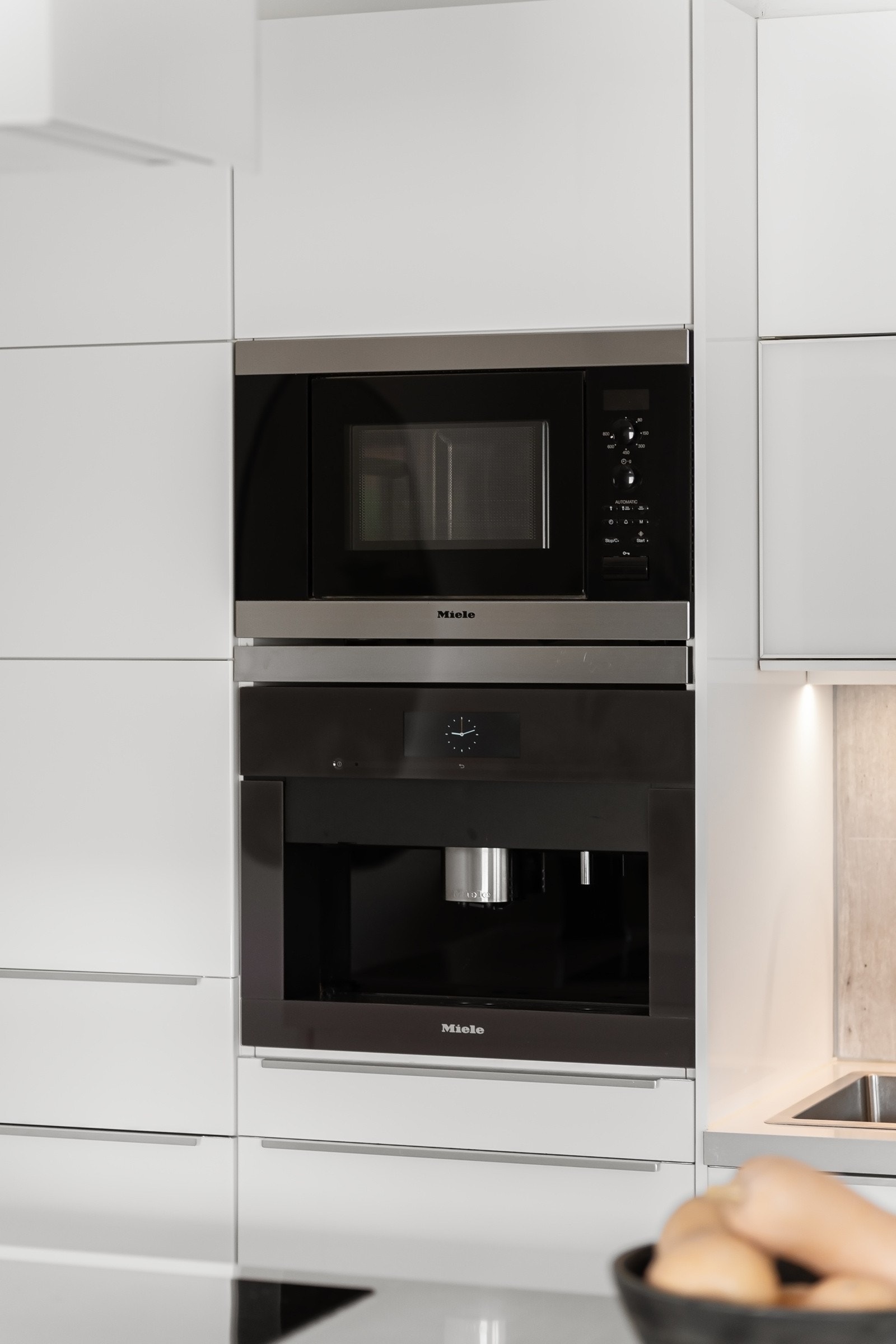 Mikrobølgeovn og kaffemaskin fra Miele Galleribilde
