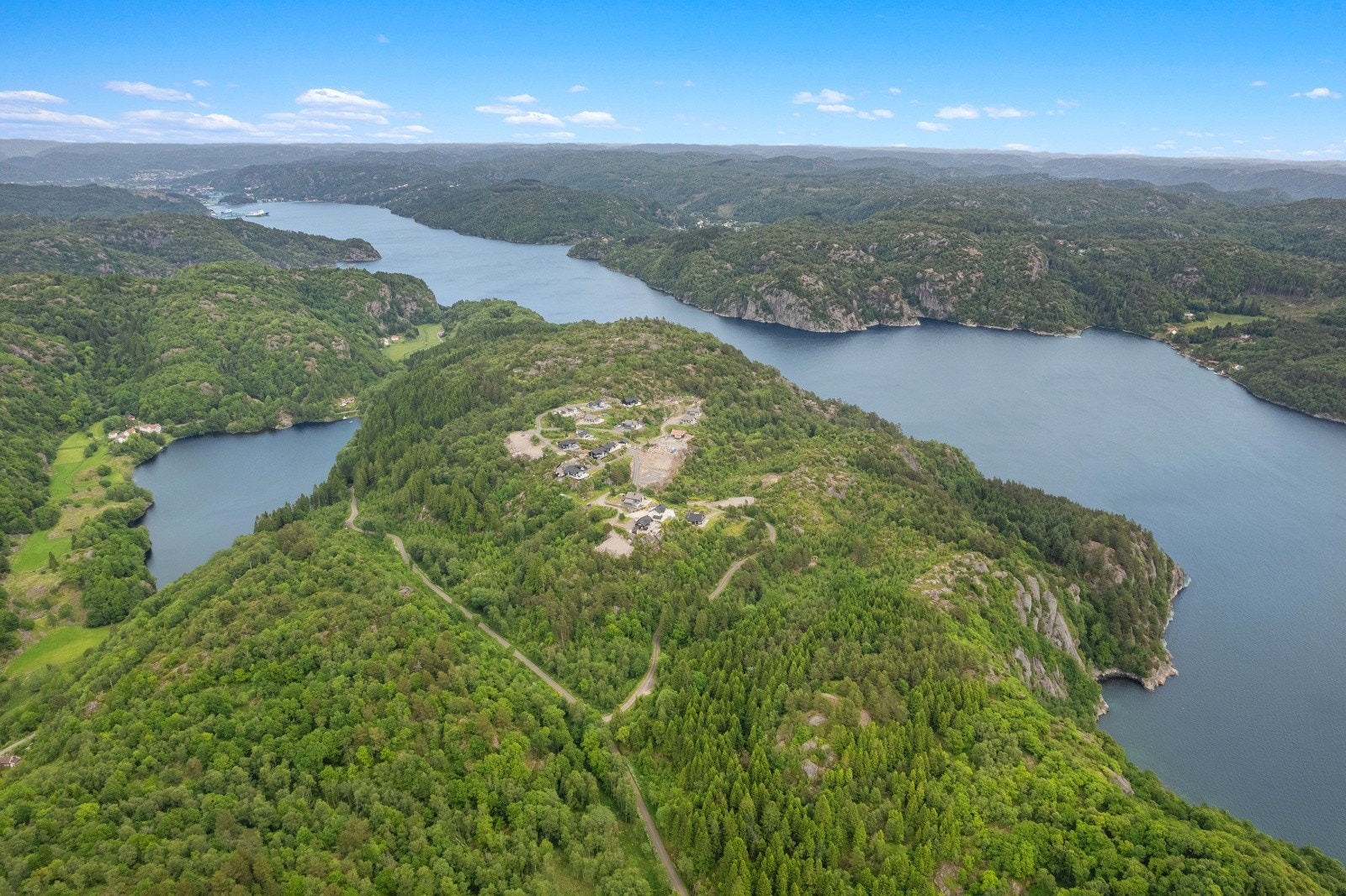 4774349_1-xiuonb1.jpg Galleribilde