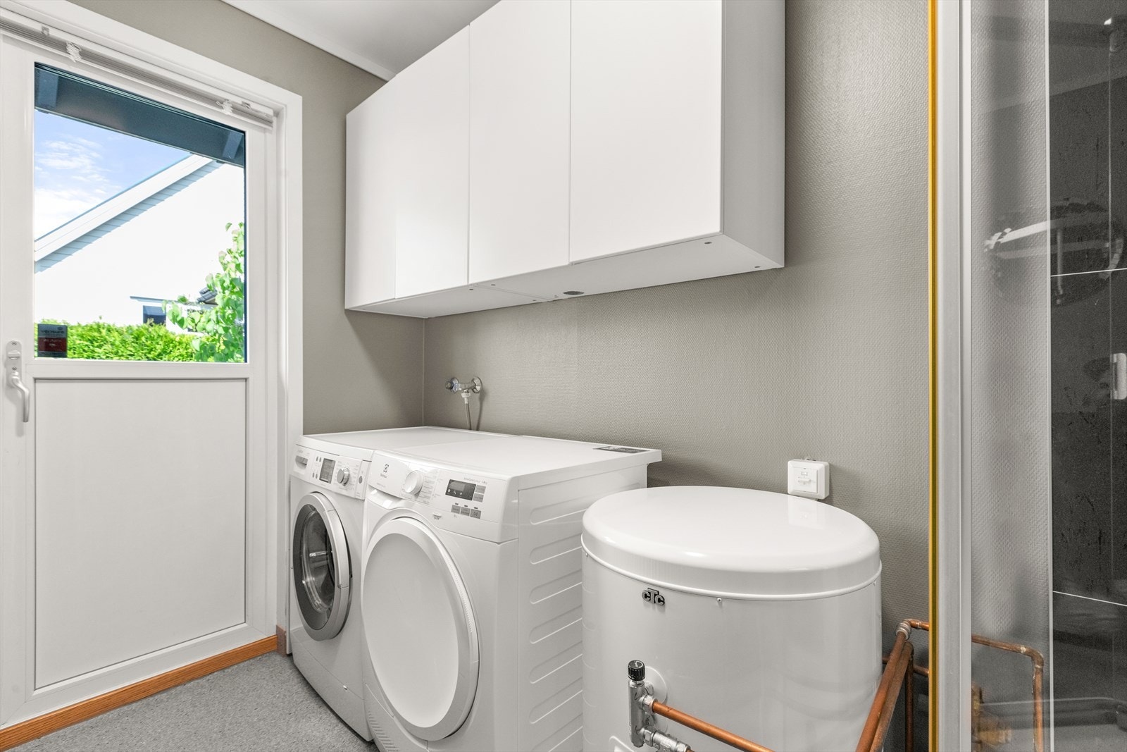 ...med direkte utgang til gårdsplass Galleribilde