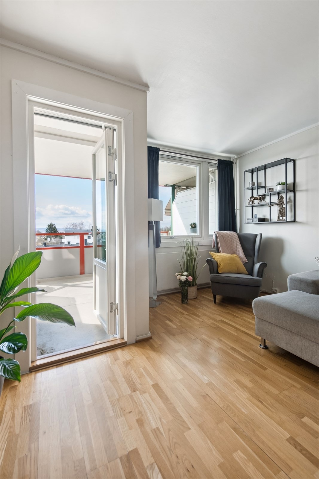 Leiligheten ligger i et attraktivt og barnevennlig boligområde på Børstad. Galleribilde