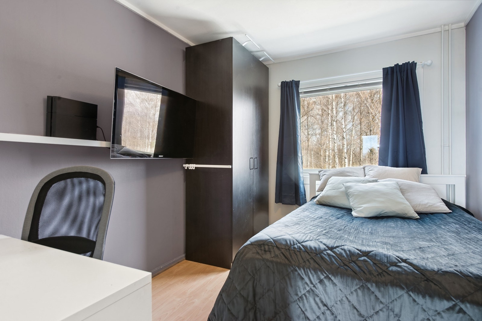 Soverom 2 i god størrelse Galleribilde