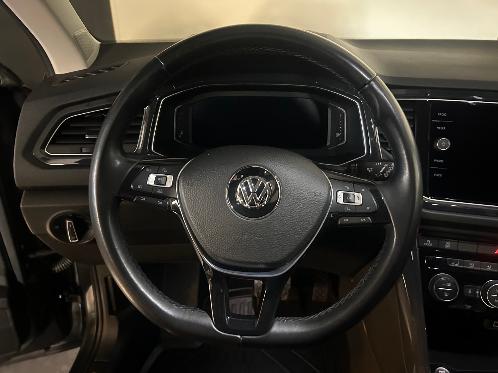Hovedbilde av Volkswagen T-Roc