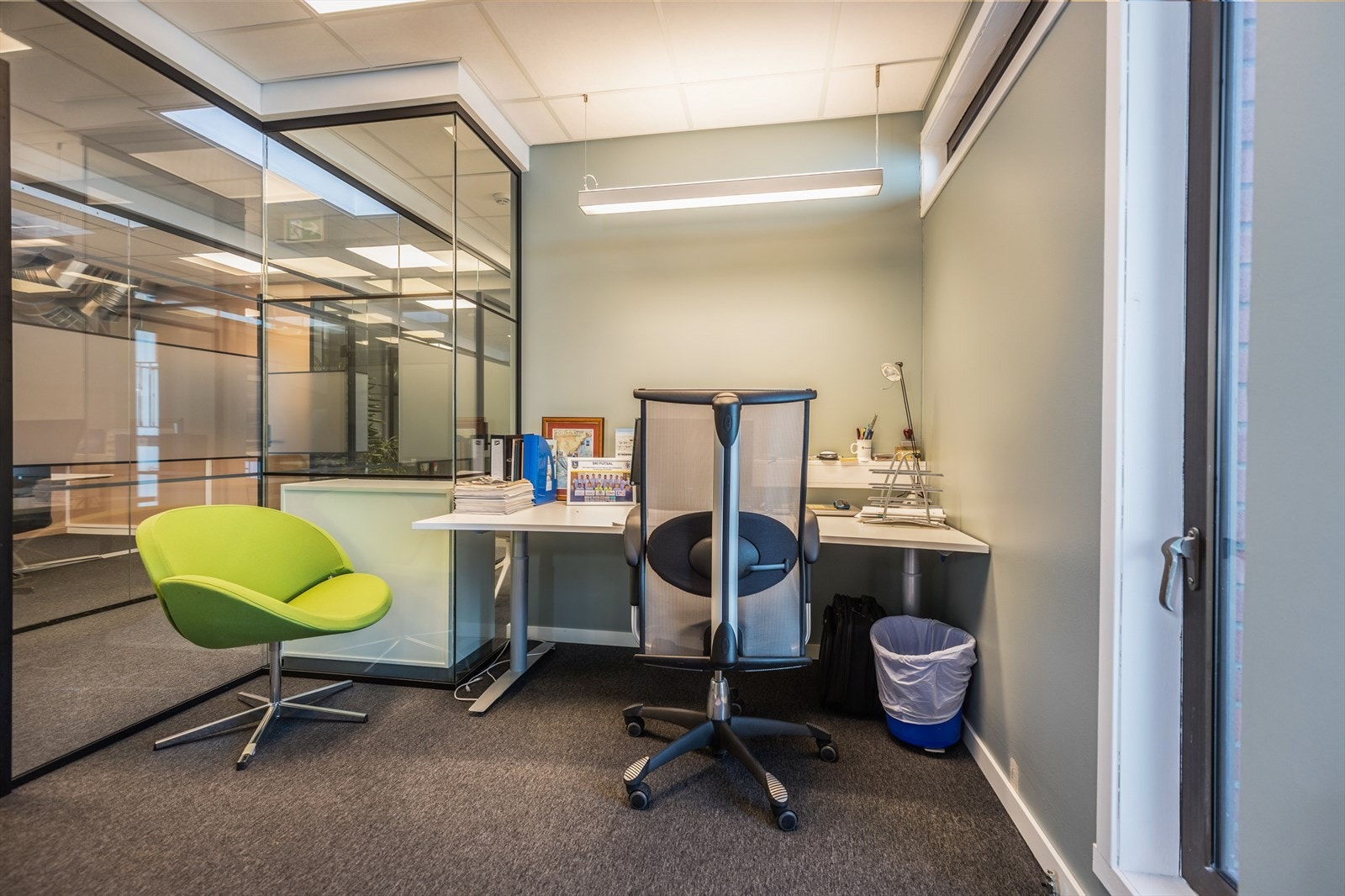 Lyse kontorer. Galleribilde