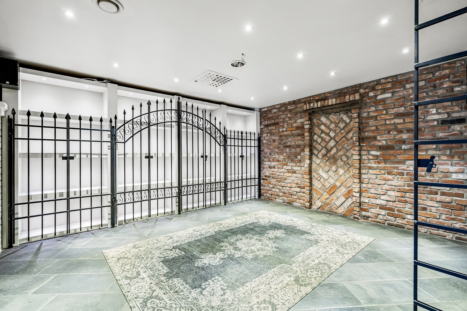 Flere mindre soner for private arrangementer. Galleribilde