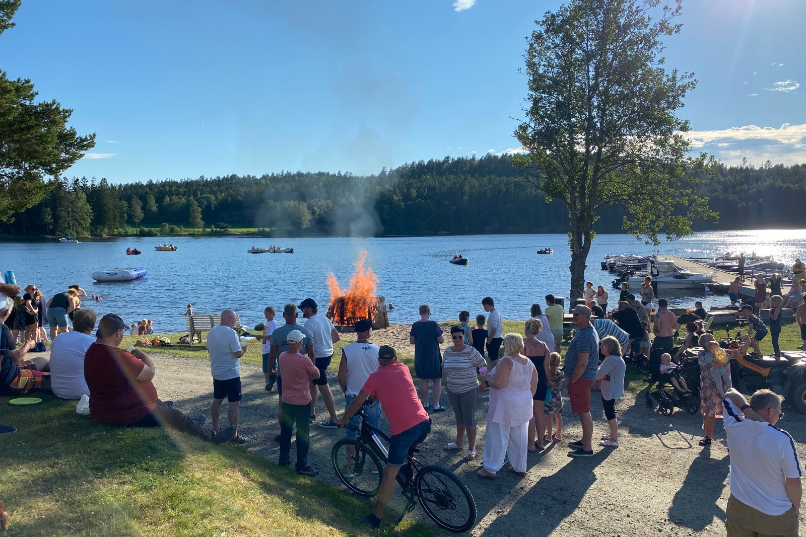 Der små og store trives Galleribilde