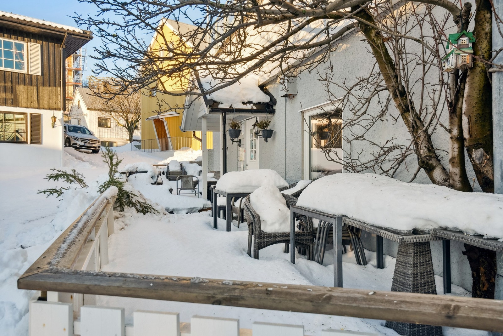 Uteareal Galleribilde