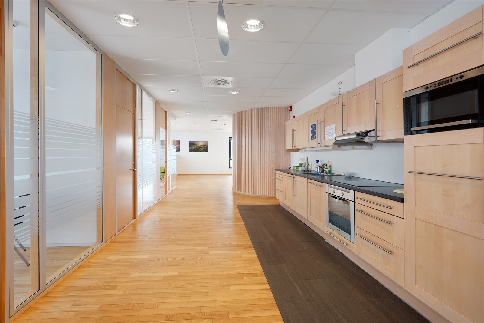 Kontorlokaler/ sosial sone i 14 A Galleribilde