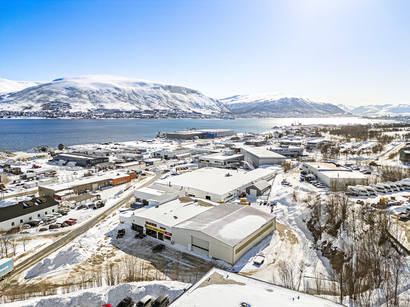 God adkomst med store utearealer Galleribilde