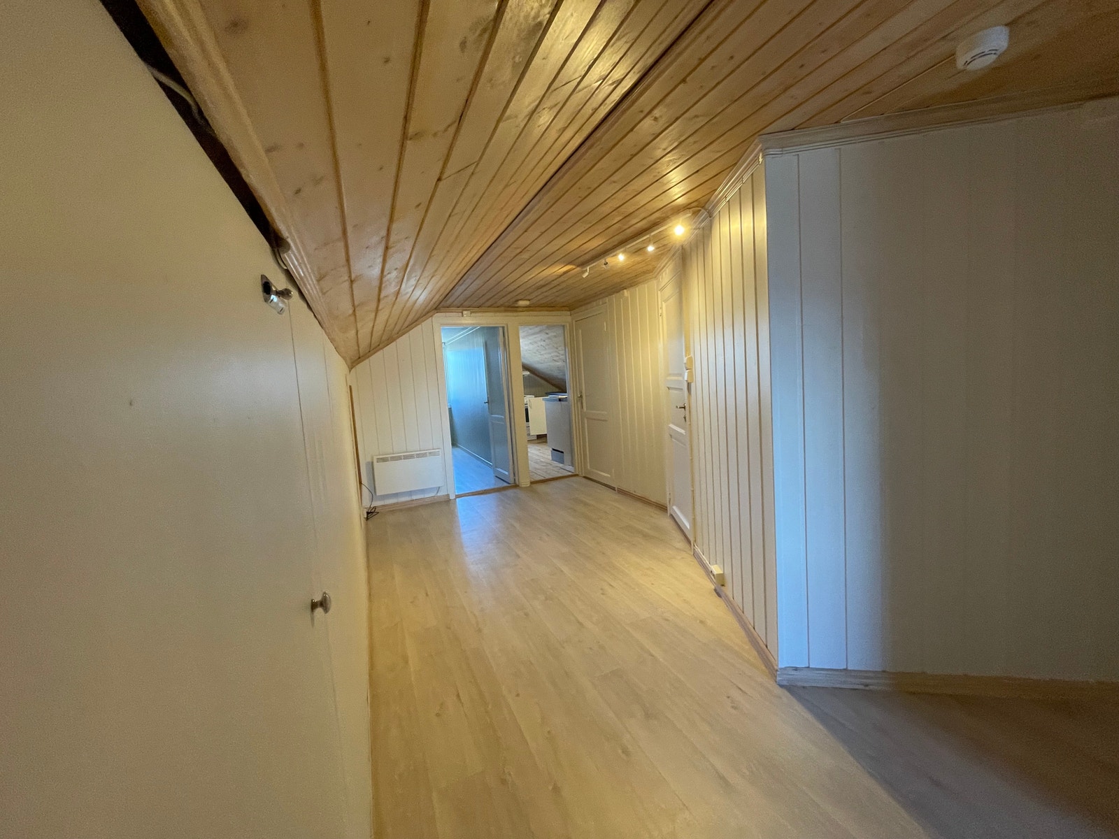 Gang sett fra stue Galleribilde