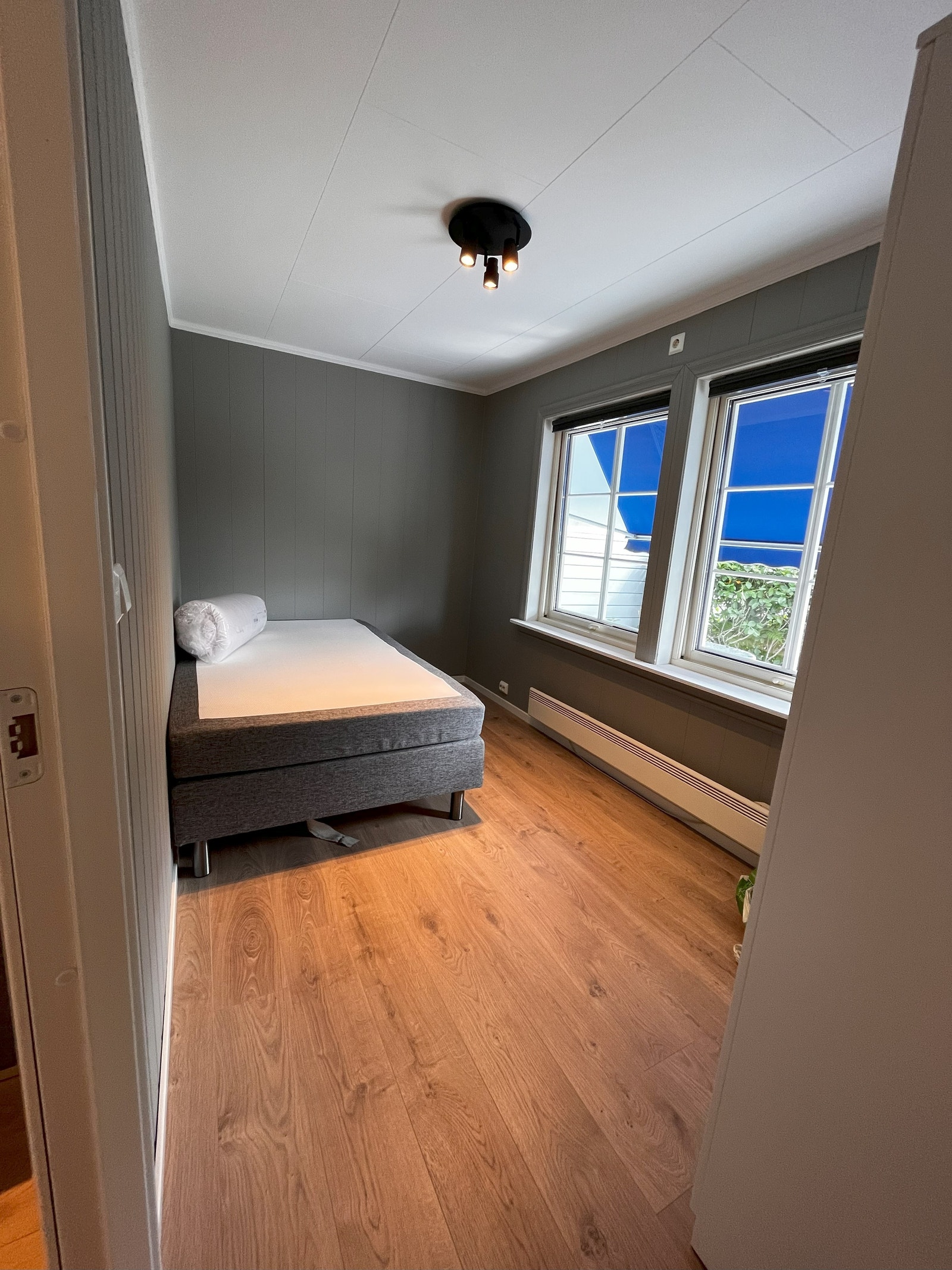 Soverom 3 med garderobeskap Galleribilde