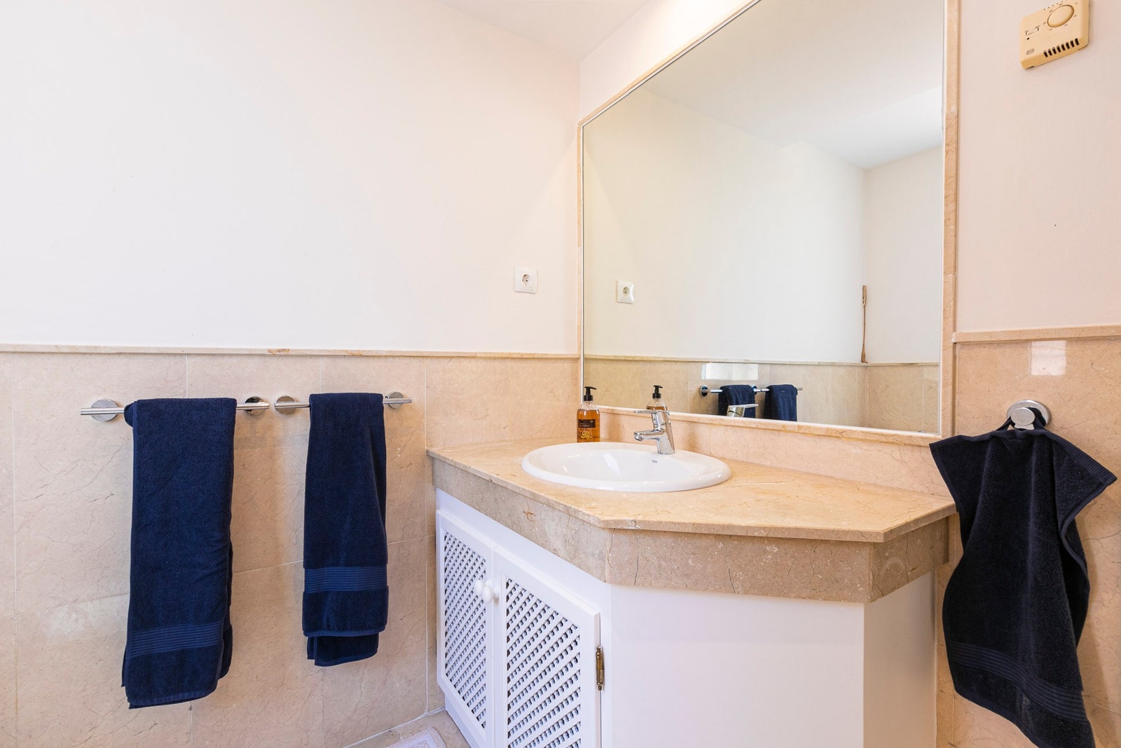 Soverom 2 og 3 bad Galleribilde