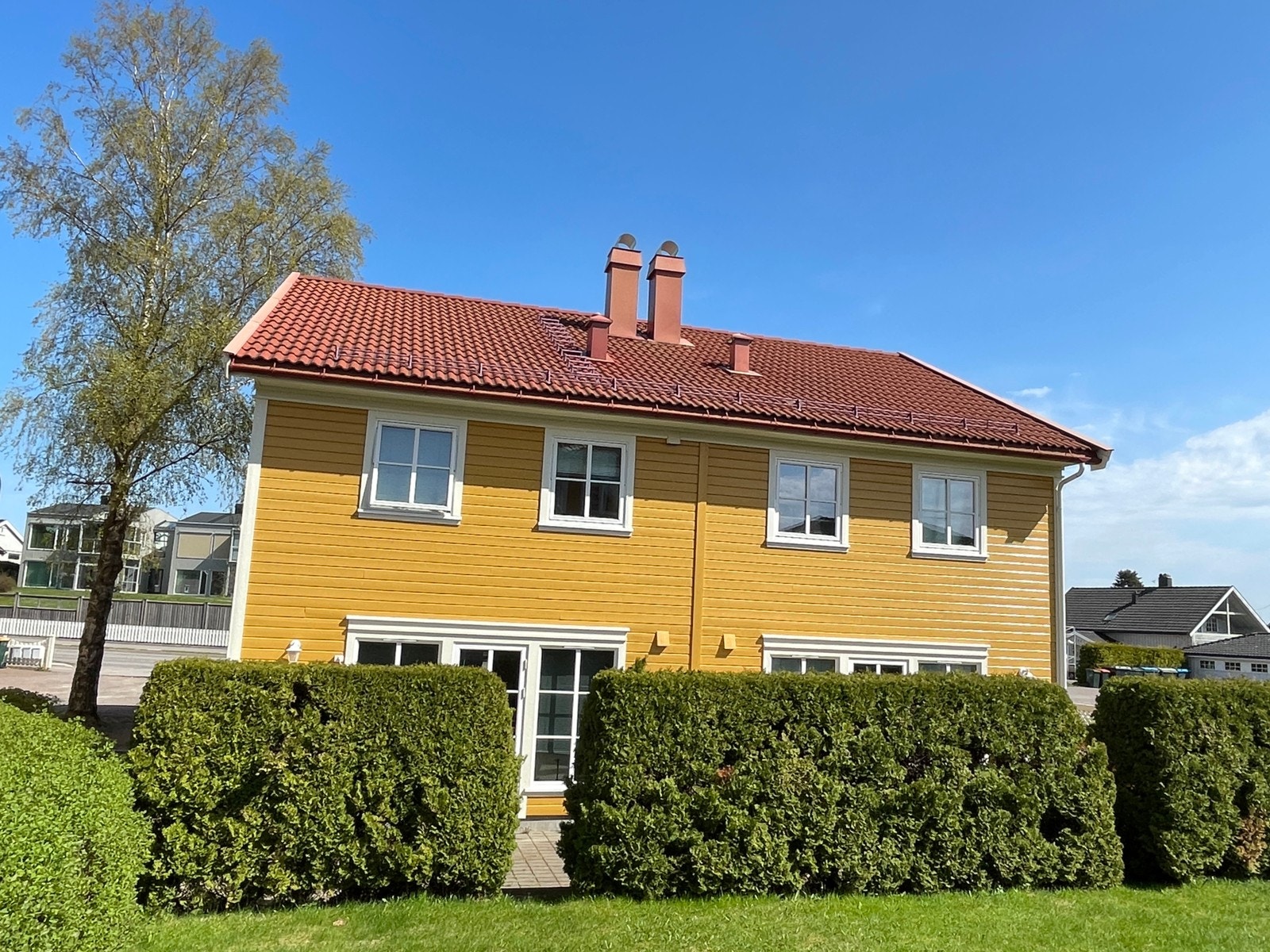 Fasade fra vest. (April 2024) Galleribilde