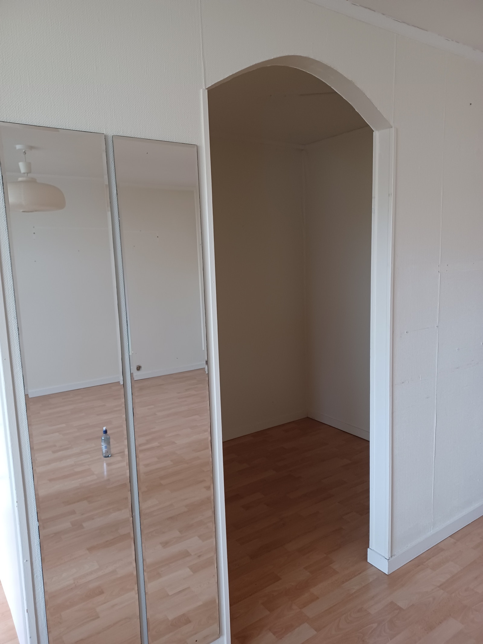 Sovealkove med plass til dobbeltseng Galleribilde