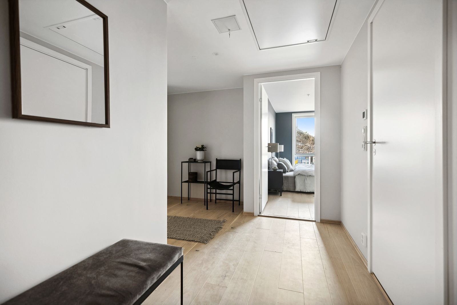 Entré med plass til oppbevaring. Galleribilde