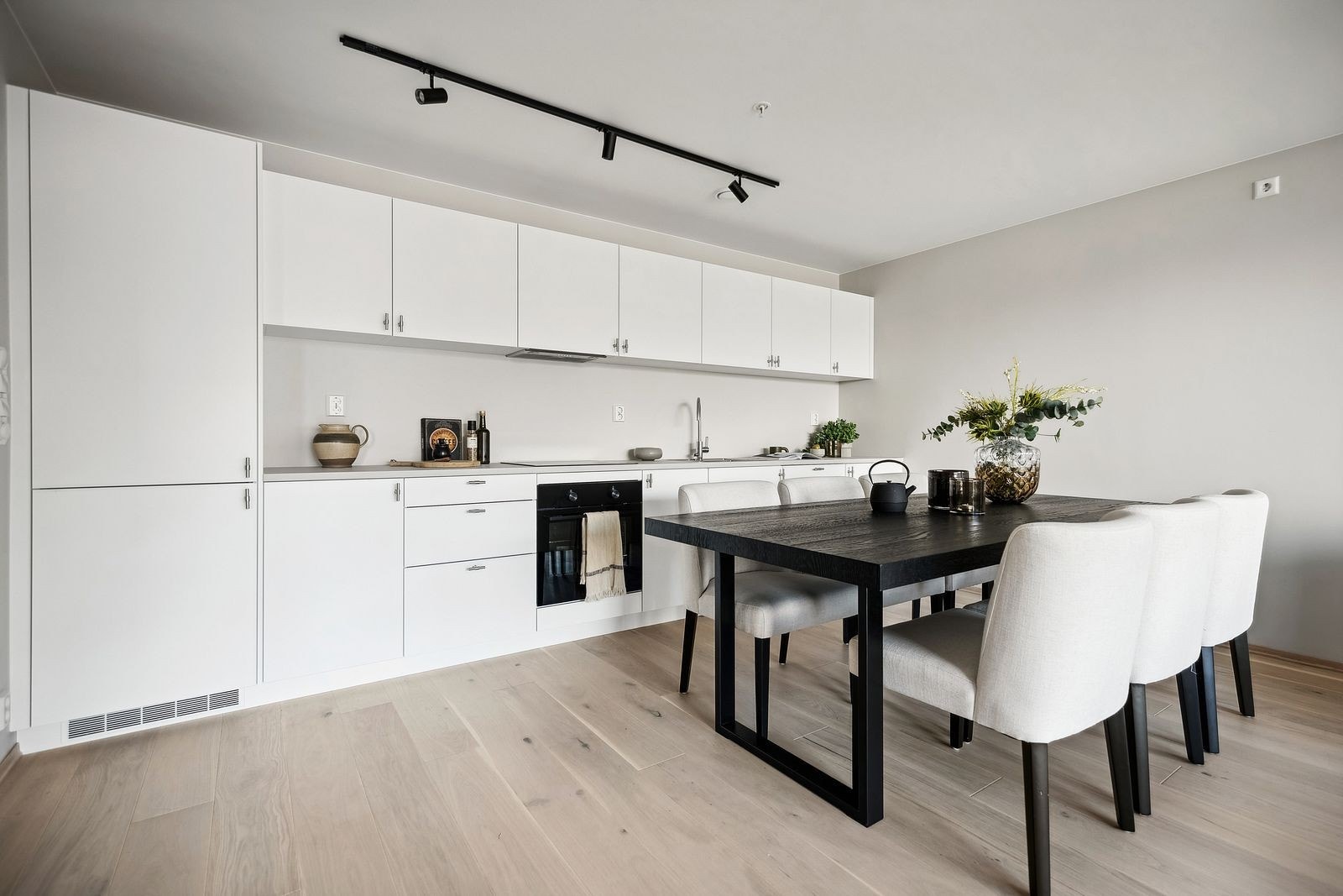 Kjøkkeninnredning leveres av Drømmekjøkken. Galleribilde