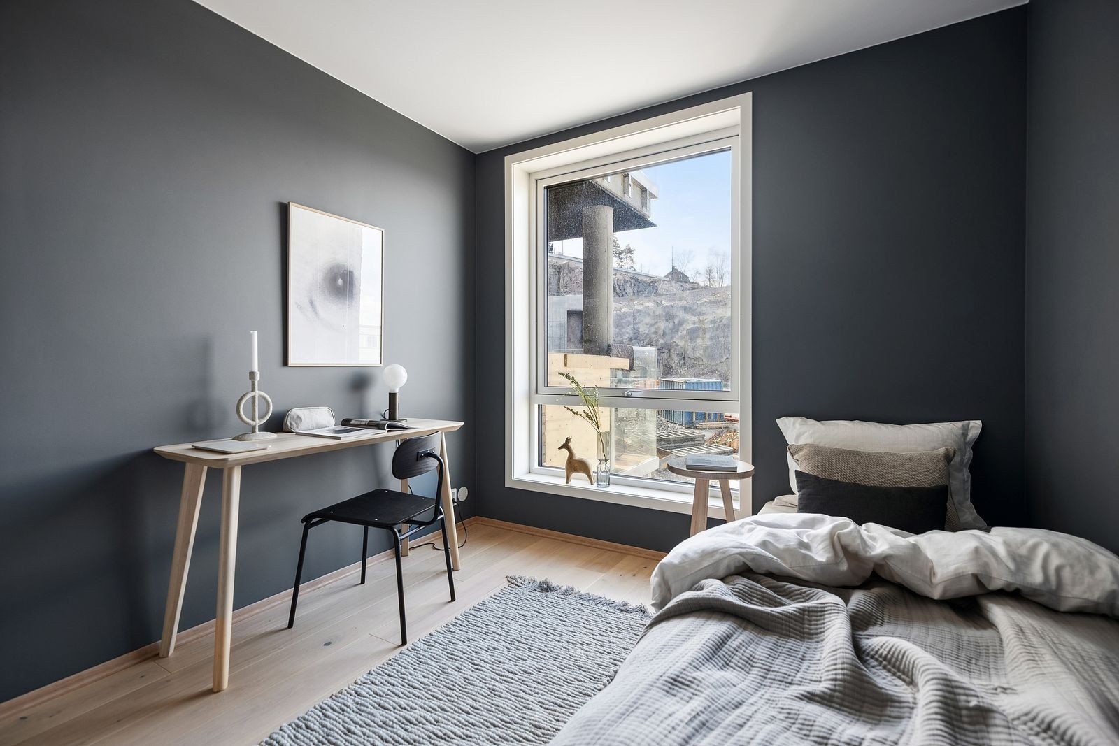 Moderne fargevalg og 1-stavs eikeparkett på gulv. Galleribilde