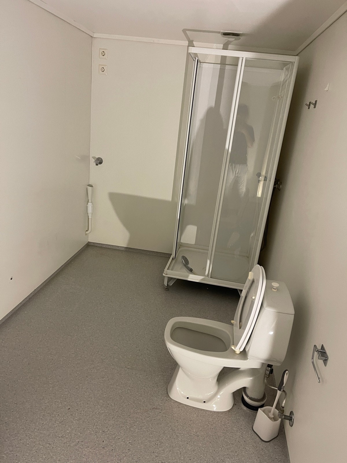 Dusj og toalett 2 Galleribilde