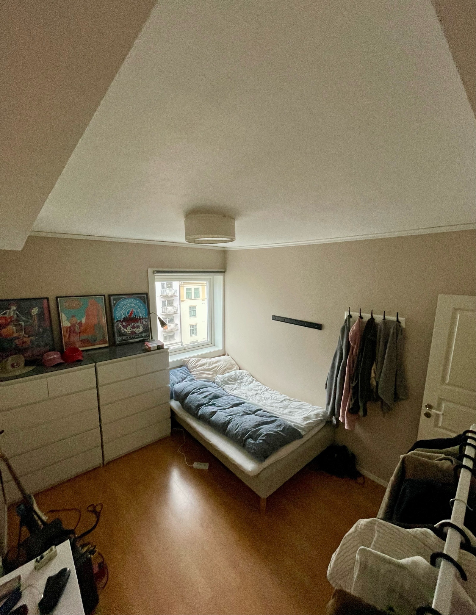 Soverom 12m^2 Galleribilde