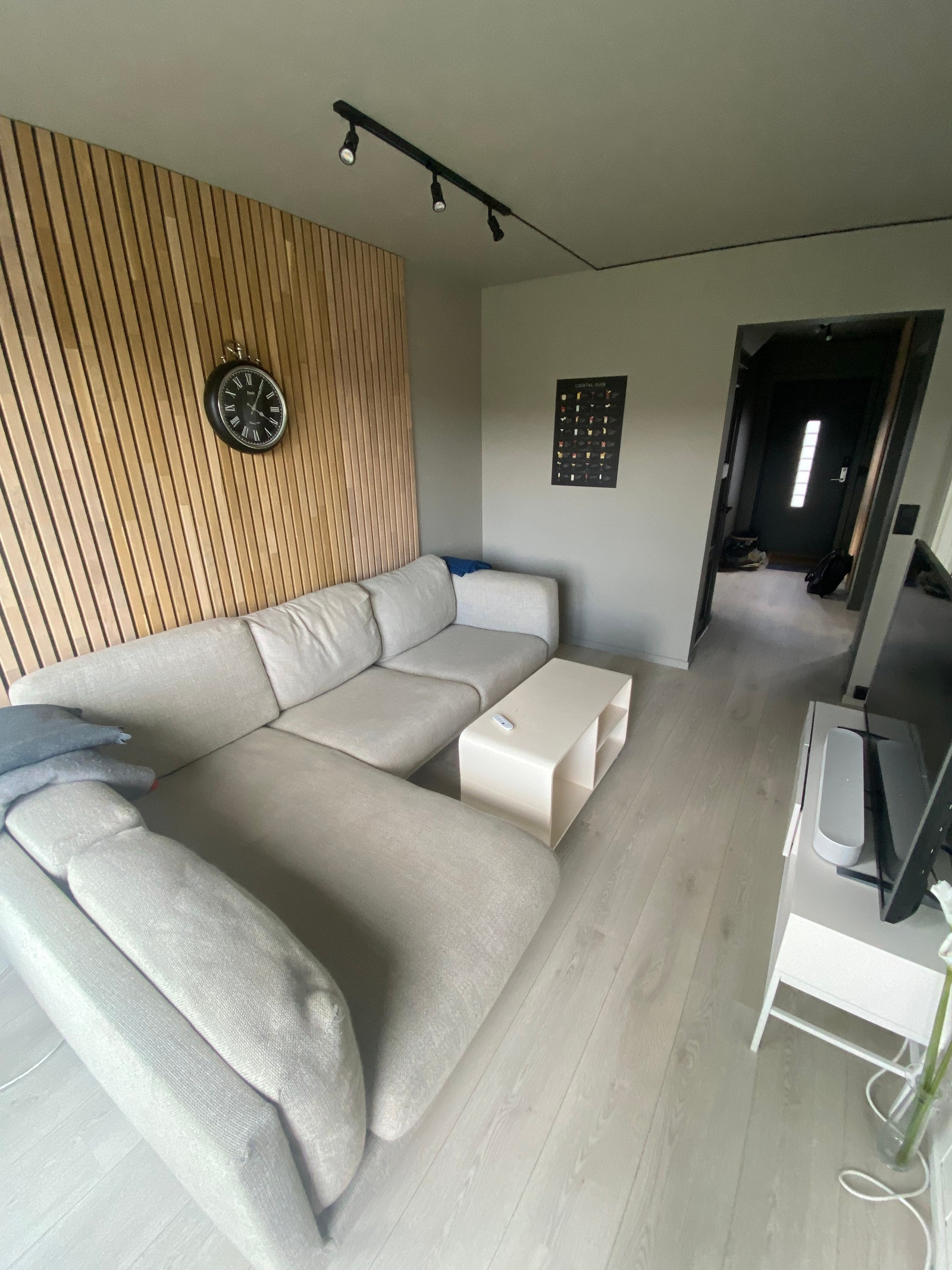 Stue, god og stor sofa Galleribilde