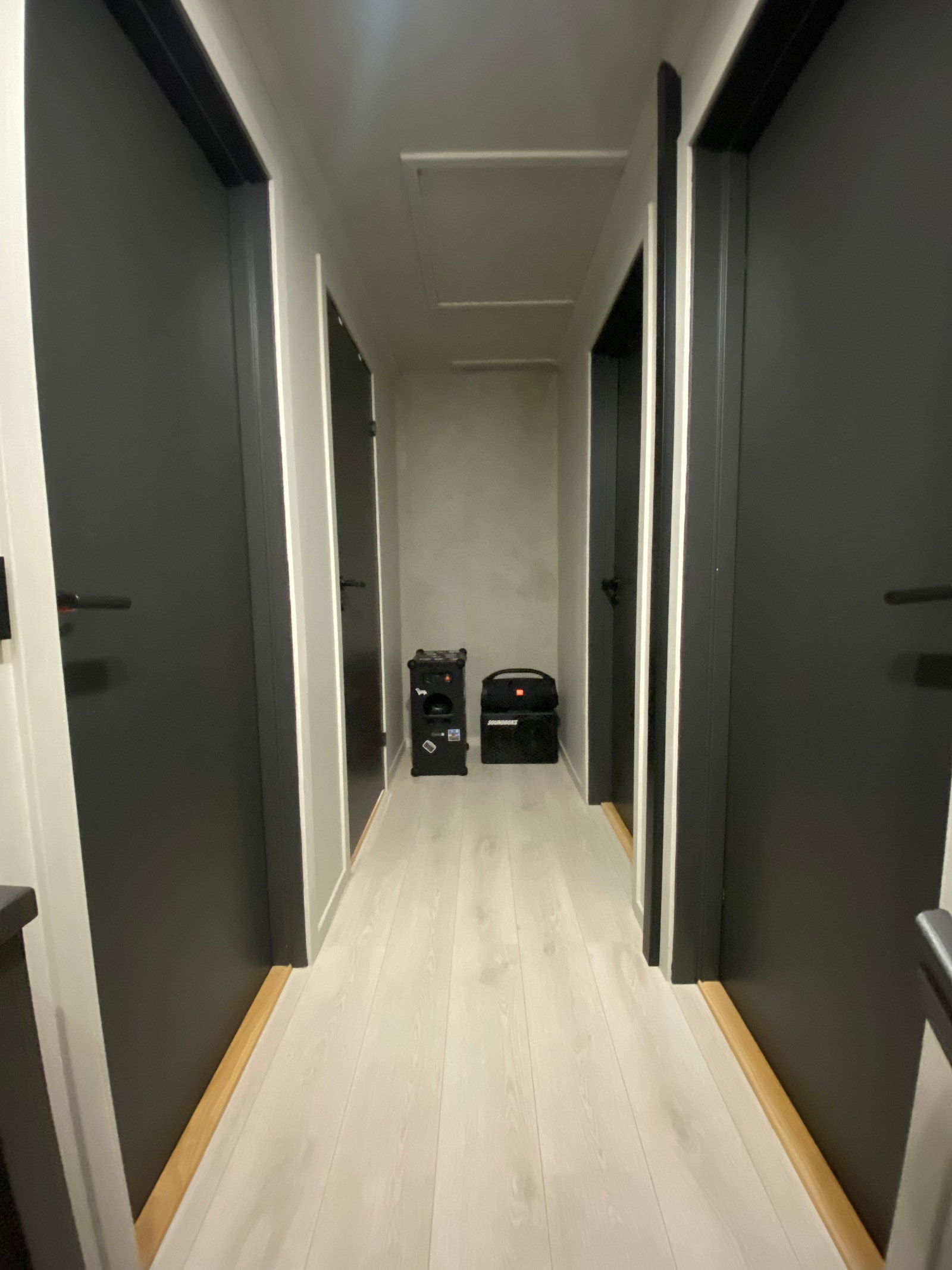 2. etassje, inngang til bad og soverom 1-3 Galleribilde
