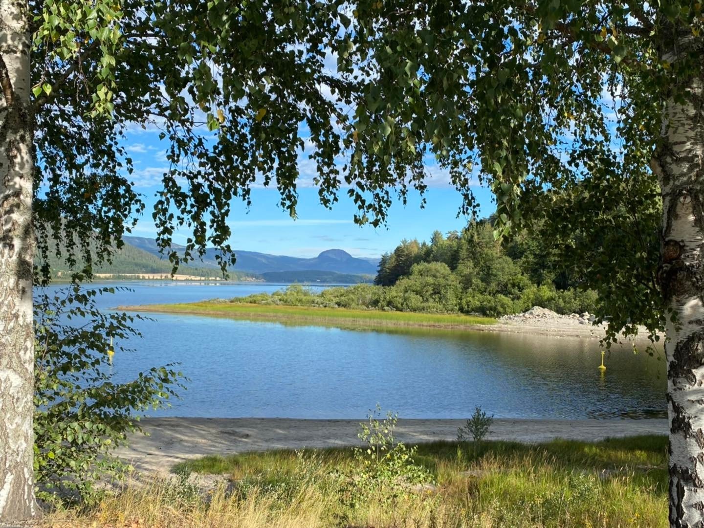 Sandsbråten badestrand. Galleribilde