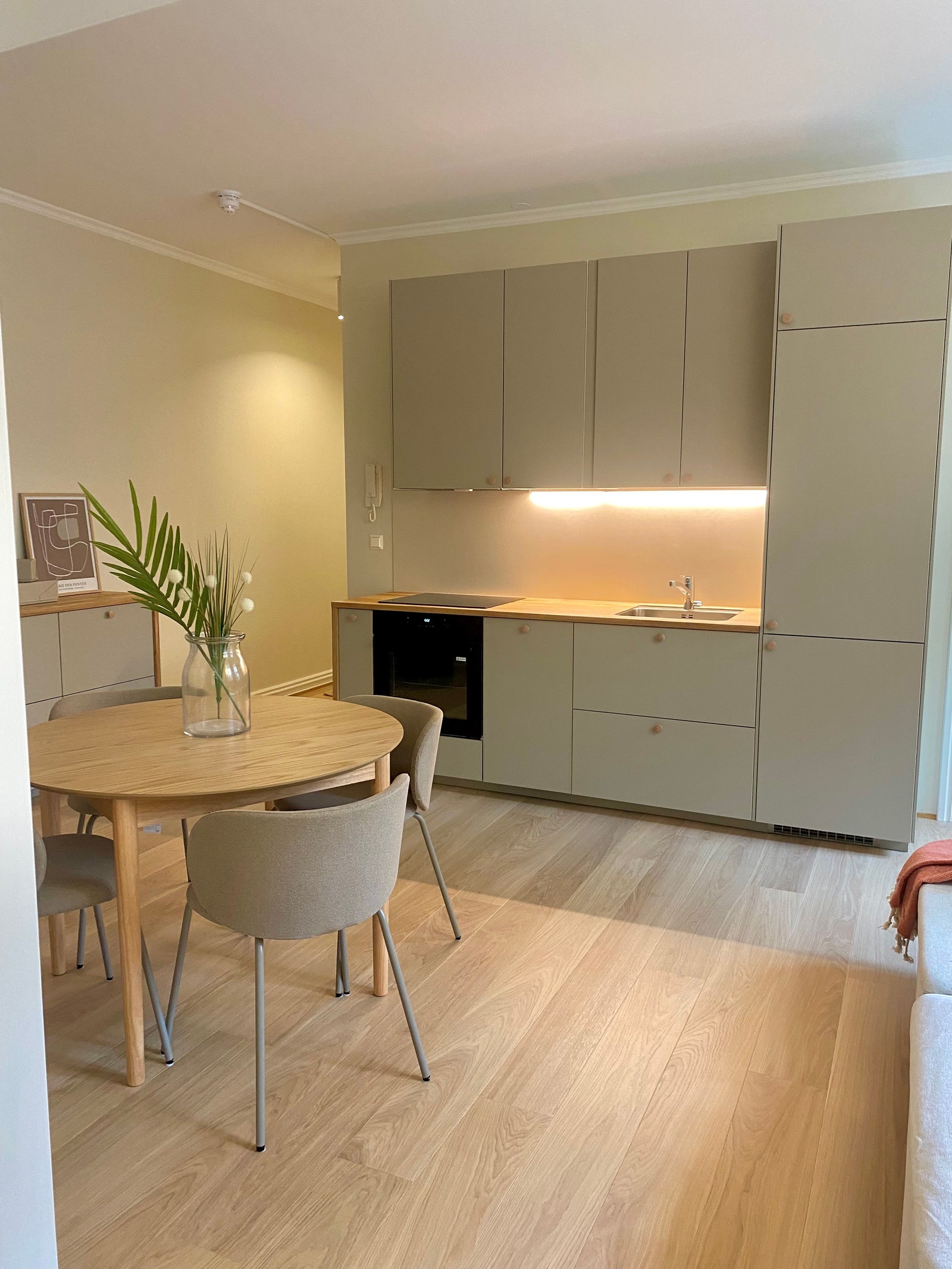 Kjøkken fra inngang soverom 1 Galleribilde