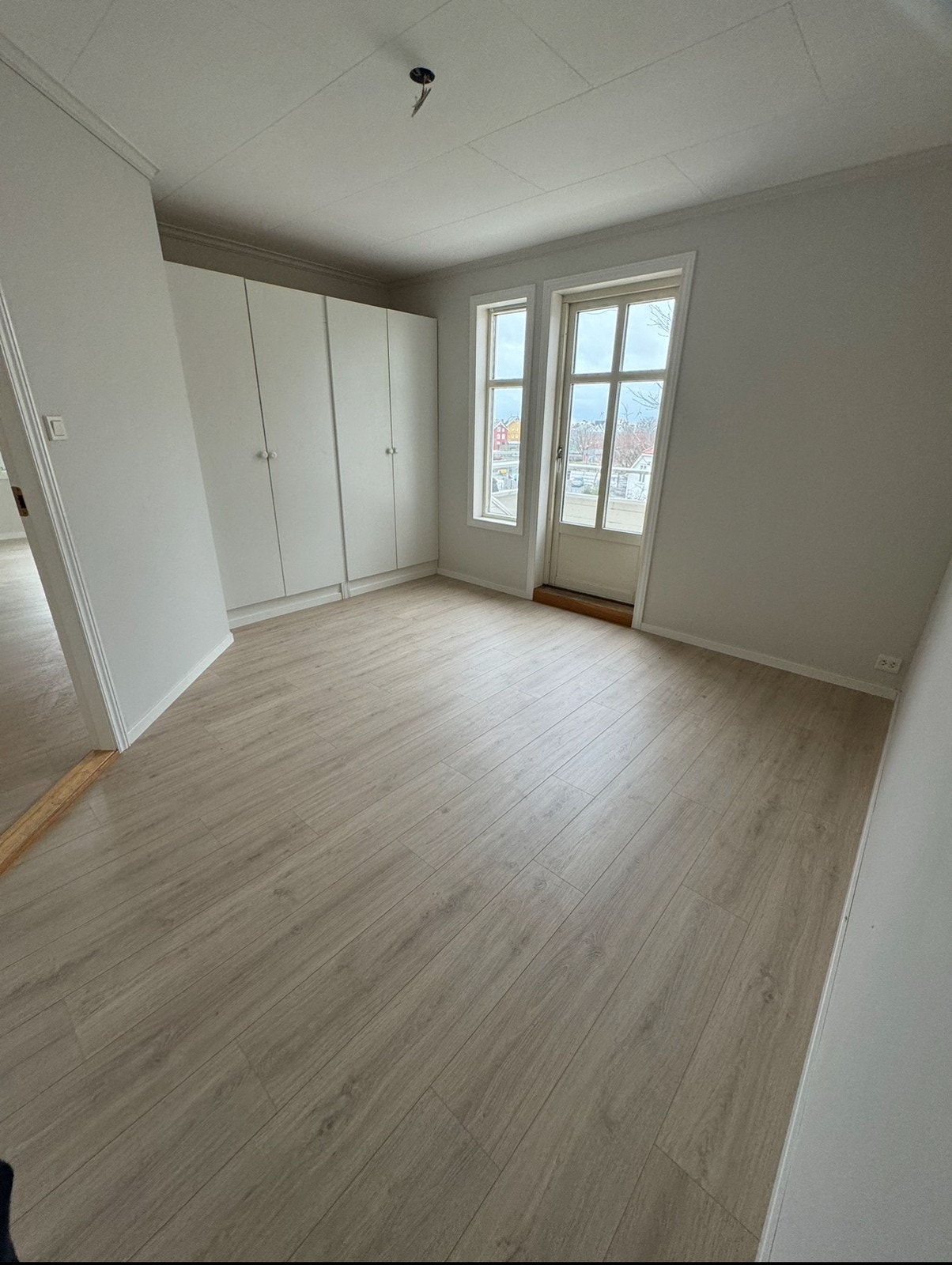 Master bedroom med egen terrasse Galleribilde