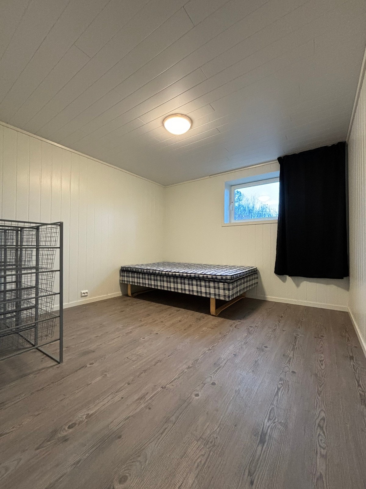 180cm og 120cm seng. Galleribilde