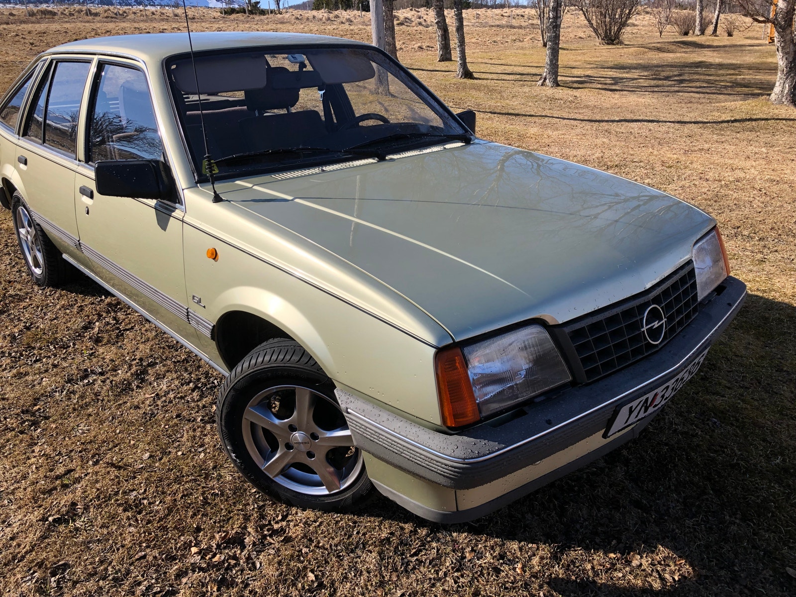 Opel Ascona 1