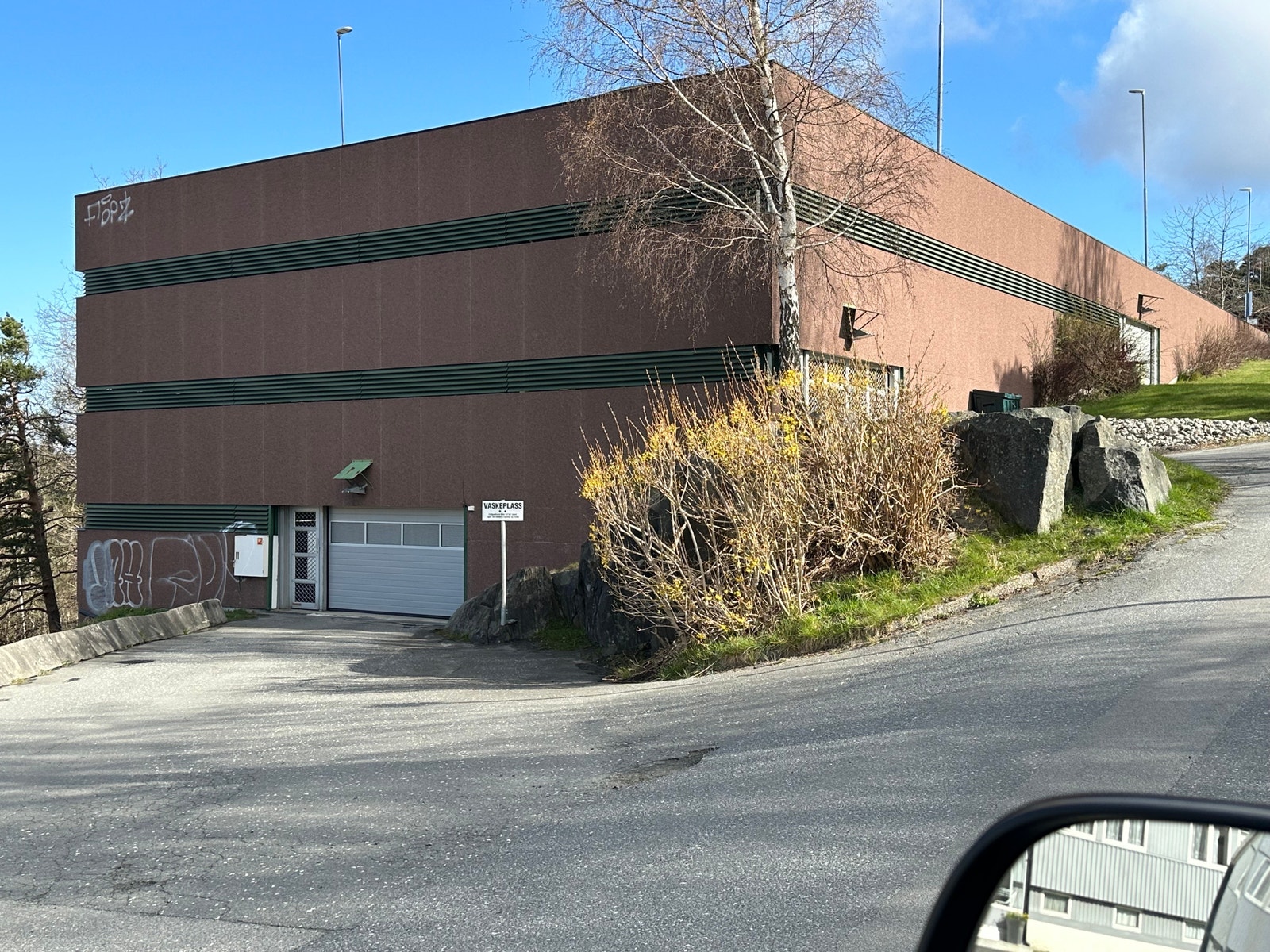 Garasjeanlegg, hvor det medfølger en plass. Galleribilde