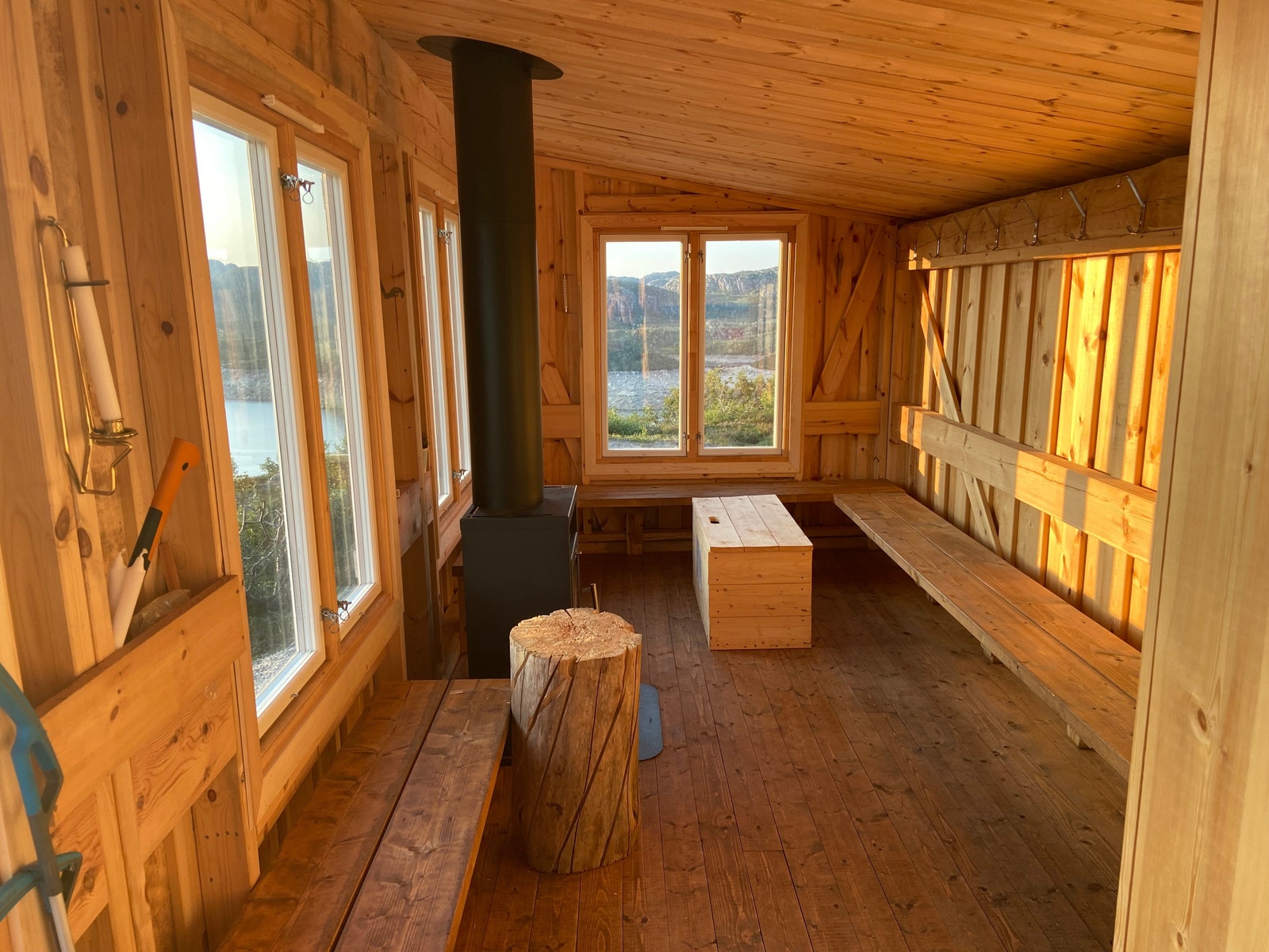 Dagsturhytten ved Kværnevatn Galleribilde