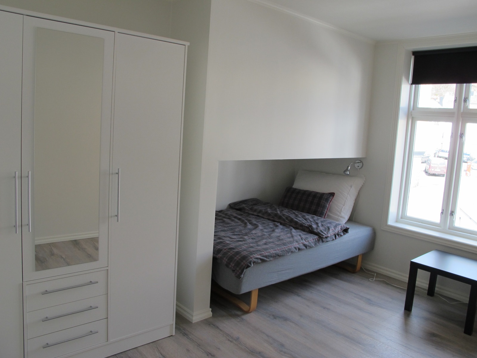 Sengen er plassert i en nisje Galleribilde