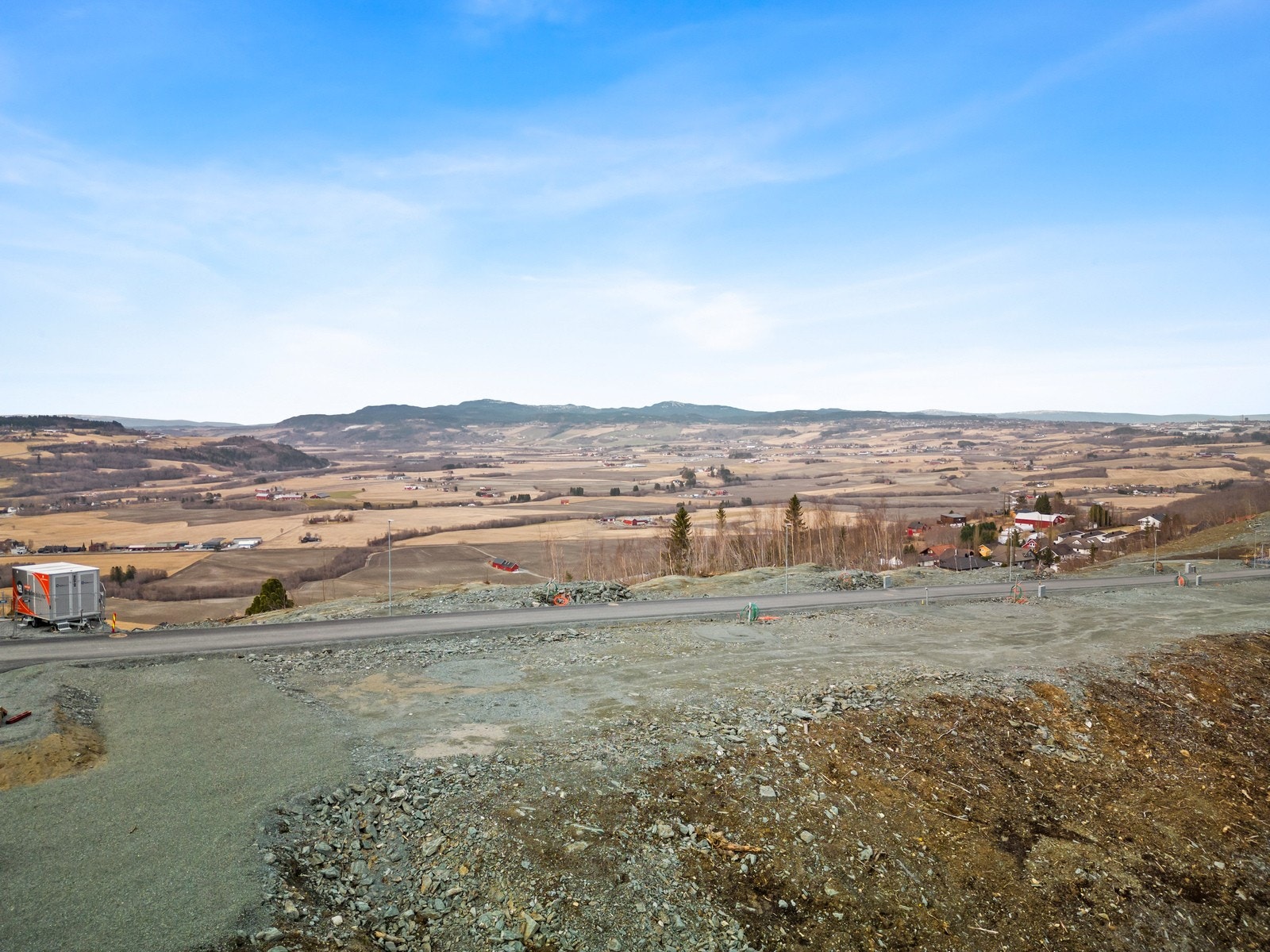 Det nye boligområdet ligger i et landlig og barnevennlig boområde på toppen av Løvset i Melhus kommune, ca. 3 km fra Melhus sentrum Galleribilde