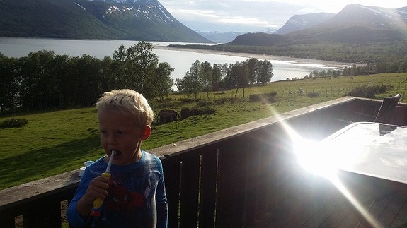 om vi har innlagt vann i "kokhuset er det fortsatt veldig stas å pusse tennene på verandaen mens man ser på solnedgangen. Galleribilde