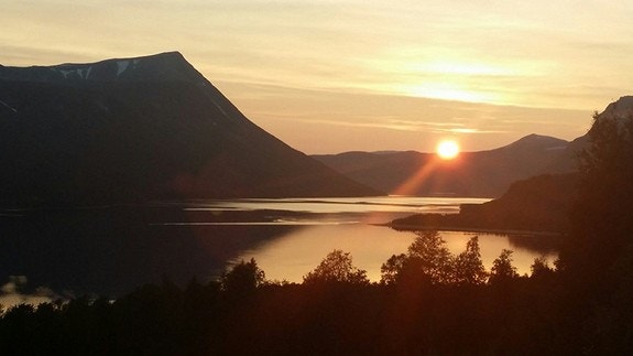 Utsikten fra verandaen blir man heller ikke lei.. Galleribilde