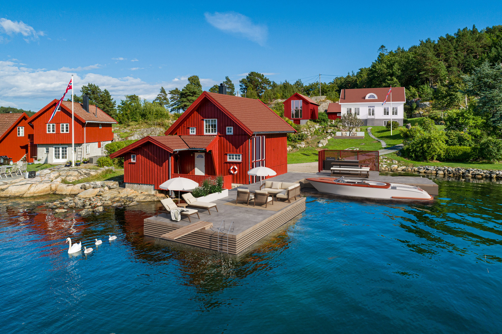 Image #1 Idyllisk landsted med strandlinje, brygge, naust, enebolig, låve, garasje.