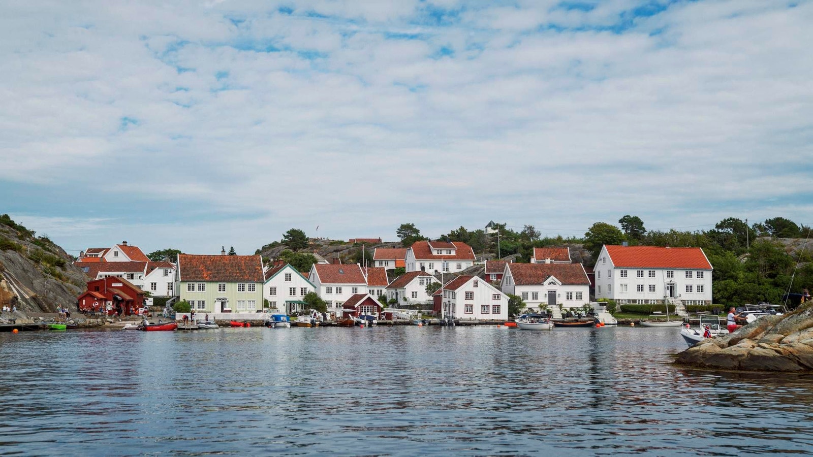 Brekkestø 2 km fra huset Galleribilde