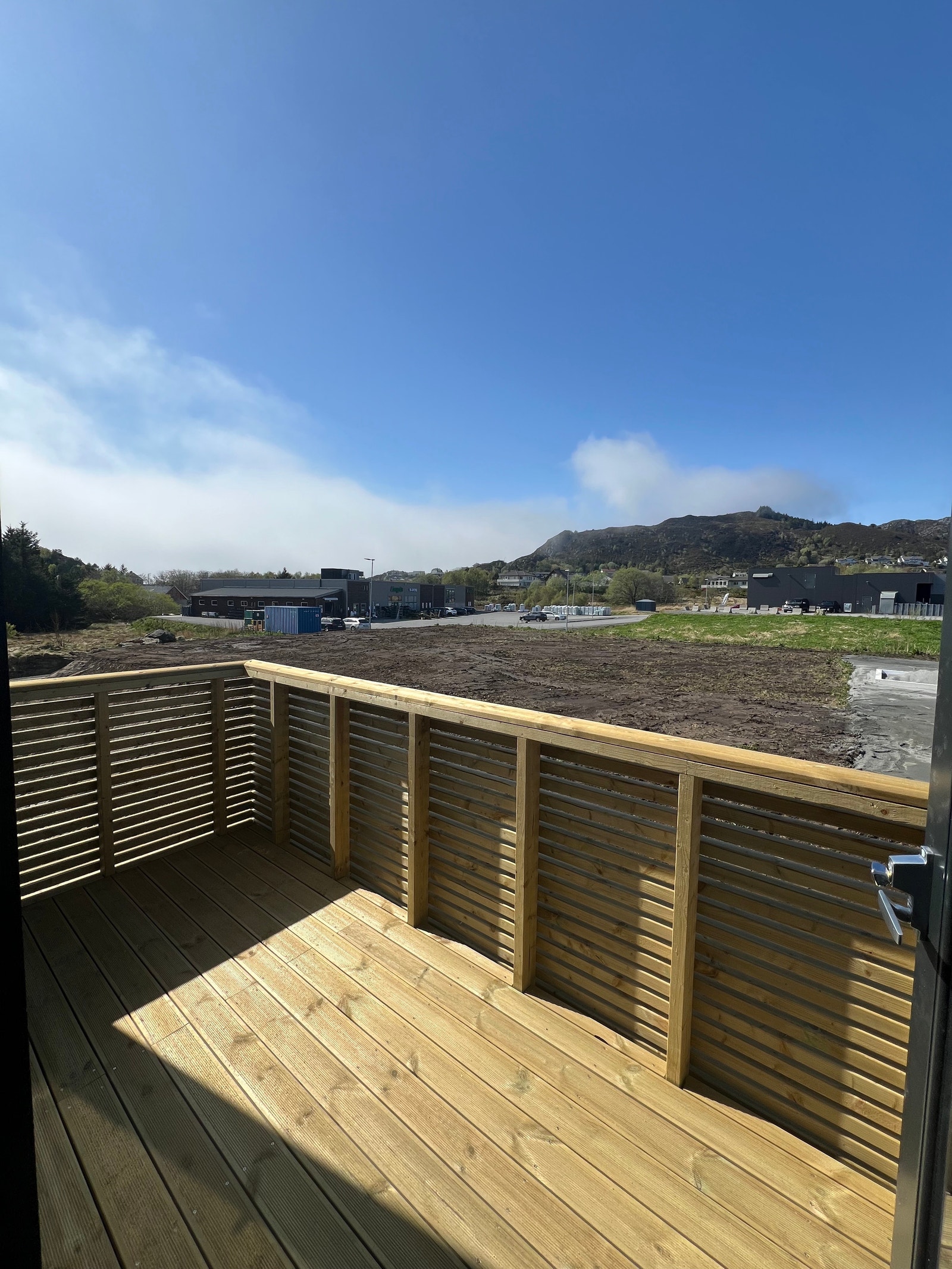 utsikt 2 etg-gå avstand til butikker og legesenter Galleribilde