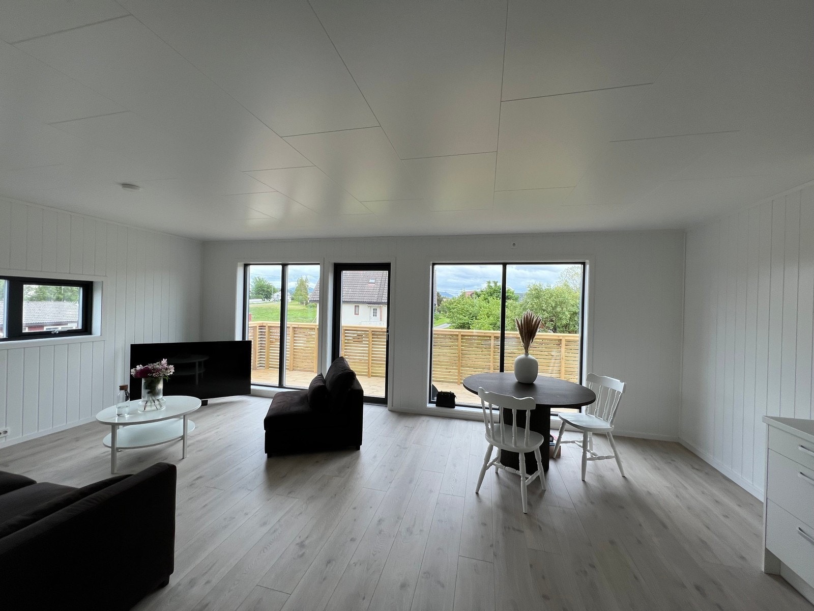 fine lyse stuer-her fra tidligere leveranse Galleribilde