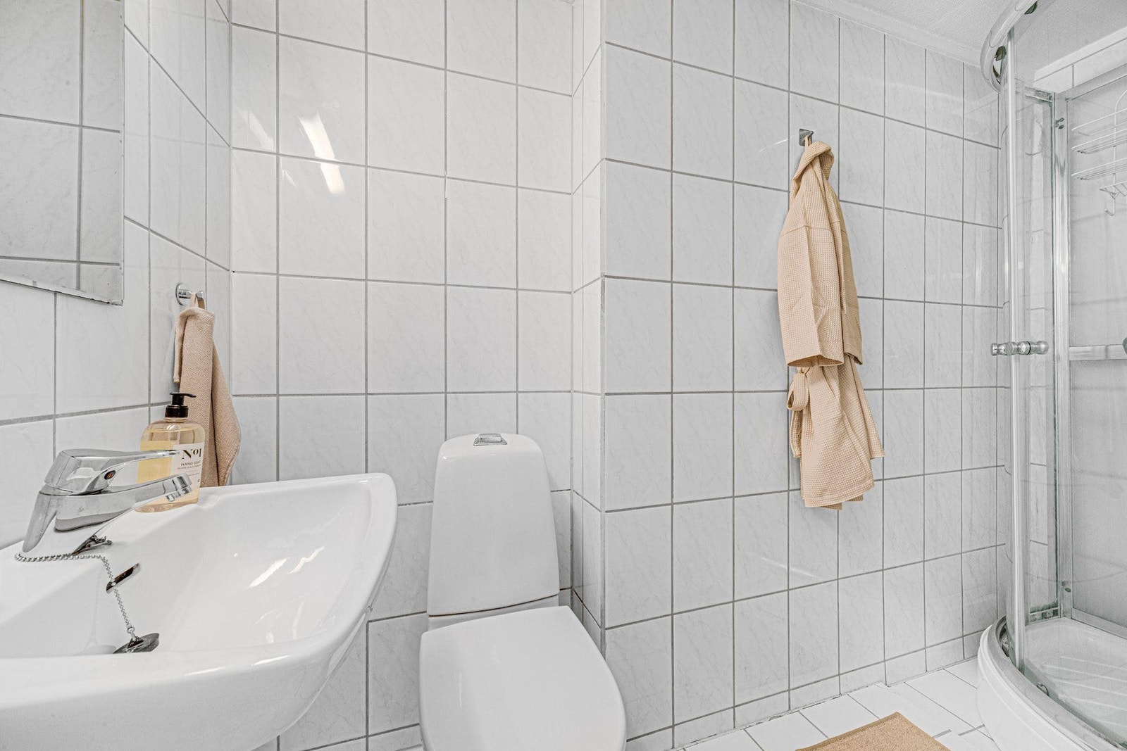 Fint og funksjonelt bad Galleribilde