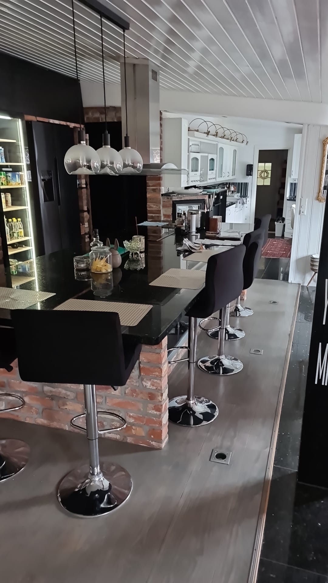 kjøkken og kjøkken øy Galleribilde