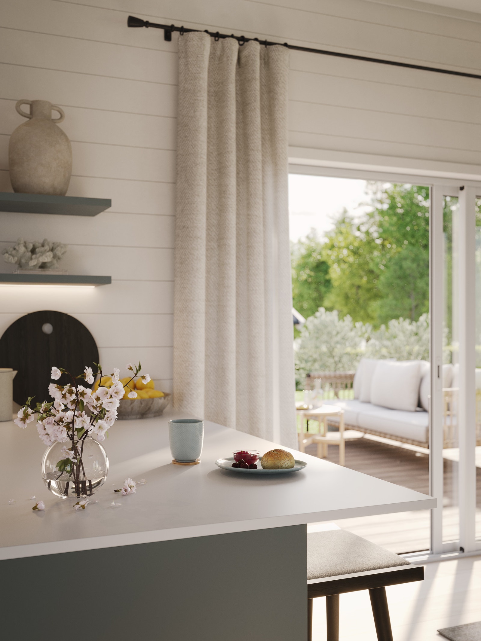 L-Hytta: Nyt sømløs overgang fra stue til uteplass, hvor innendørs komfort møter utendørs friluftsliv for en ultimat avslapningsopplevelse. Galleribilde