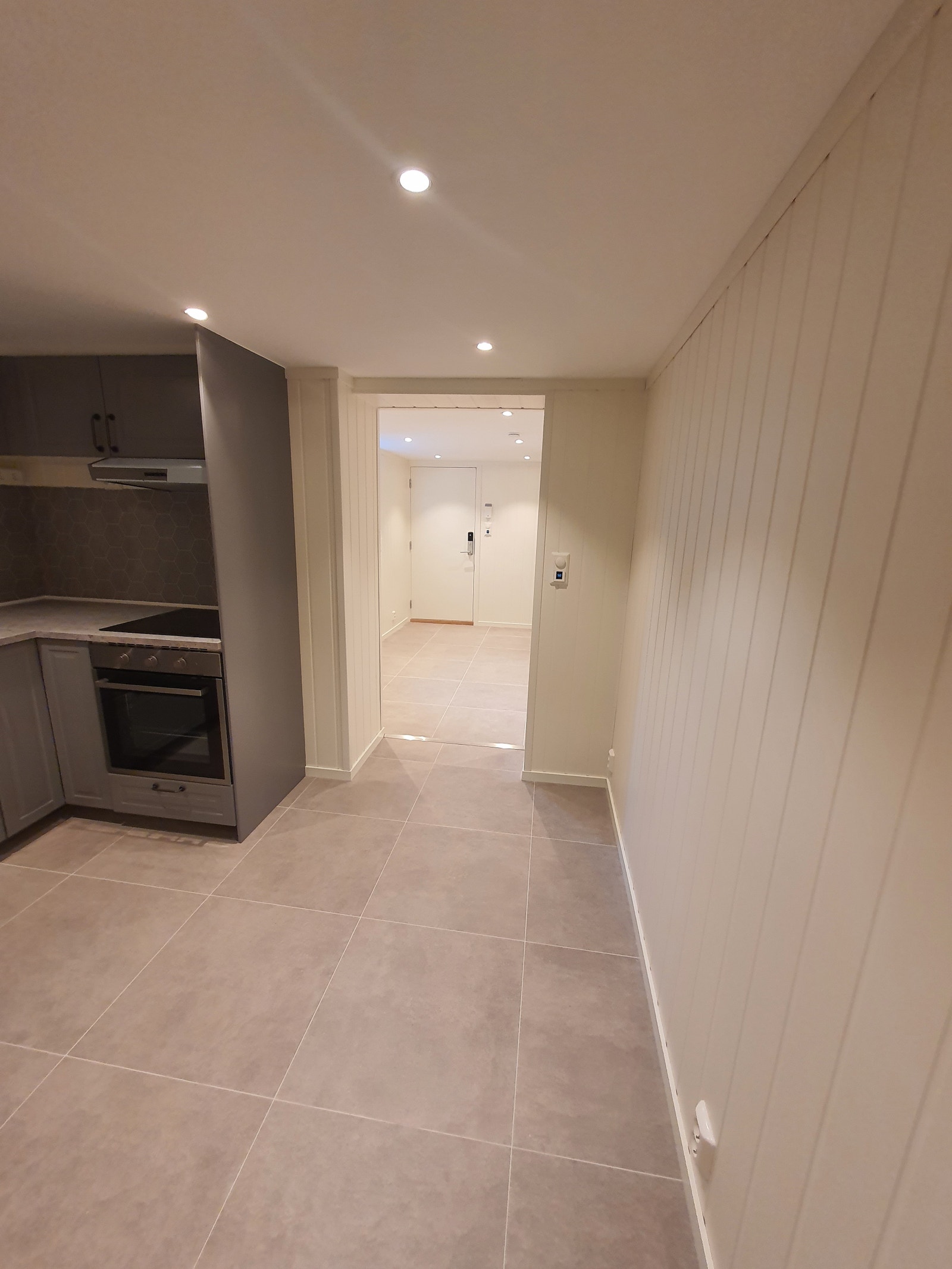 Plass til kjøleskap og spisebord Galleribilde