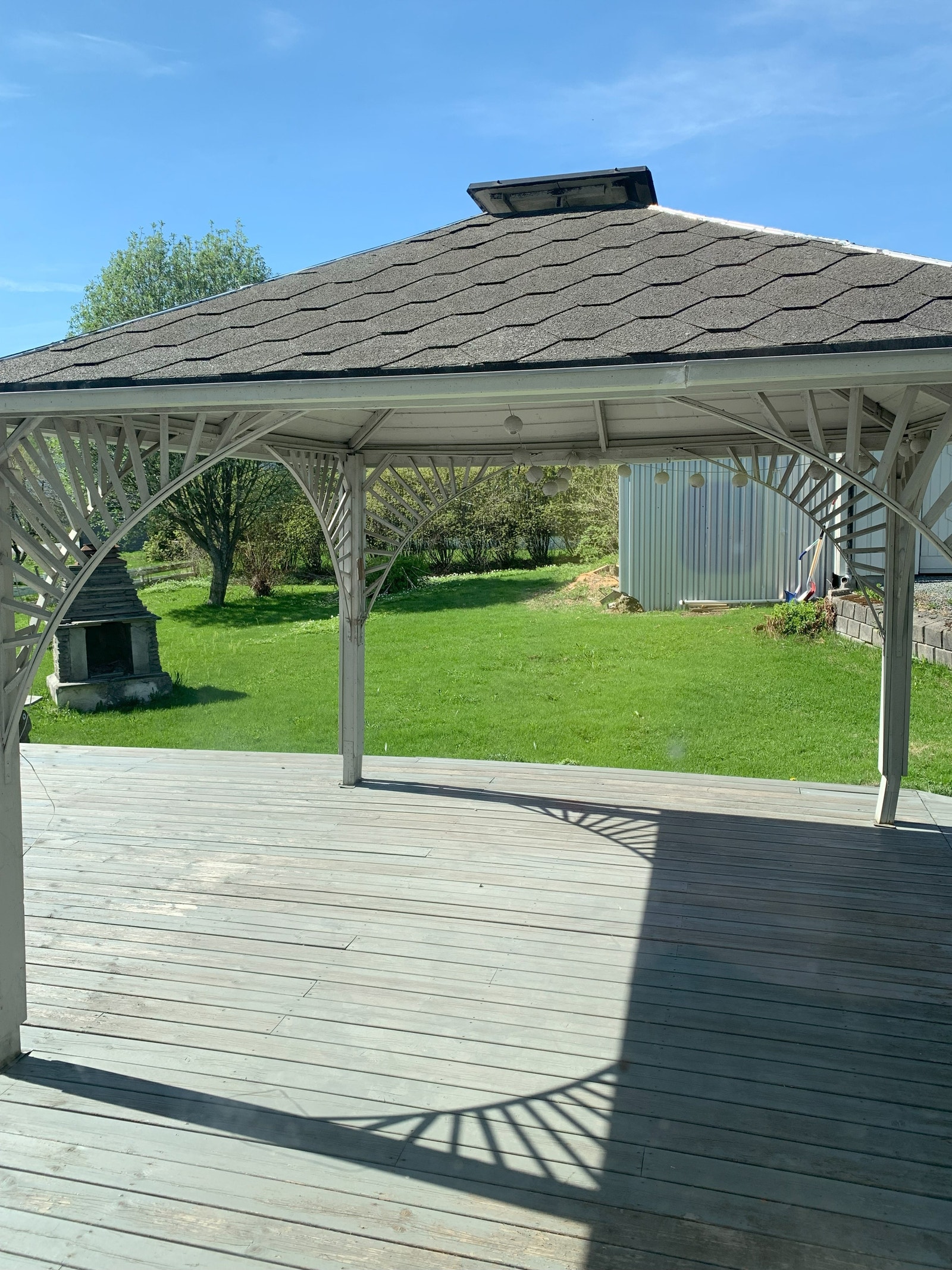 Fin uteplass Galleribilde